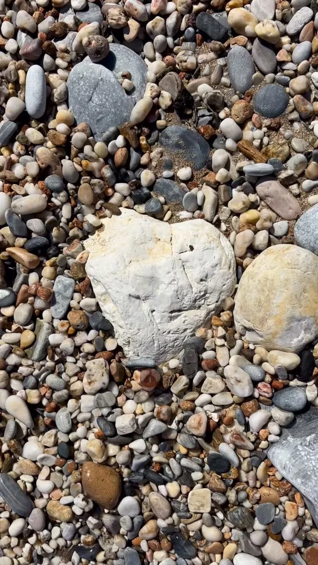Friday Heartsday

One big stone 
In between many little ones😍

Look out for your heart too! 💙

#retreats #fridayheartsday #heartstones #heartsonmypath #iousía