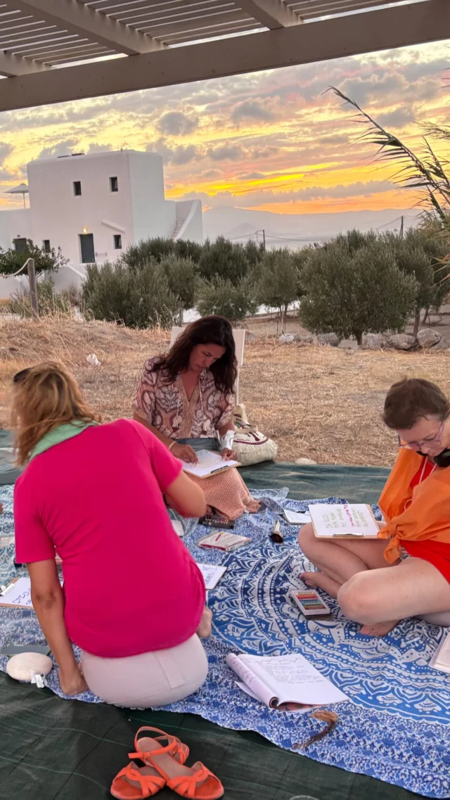Witches and Wonders

Sometimes experience speaks louder than words 

#iousía #retreats #creativetherapy #witchesandwonders #shadowworker